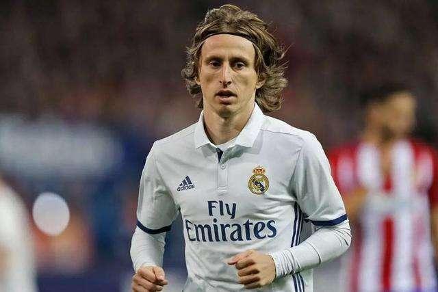 椰子：踢后卫让库普恢复信心；DV9受伤是戴维和奥蓬达的机会